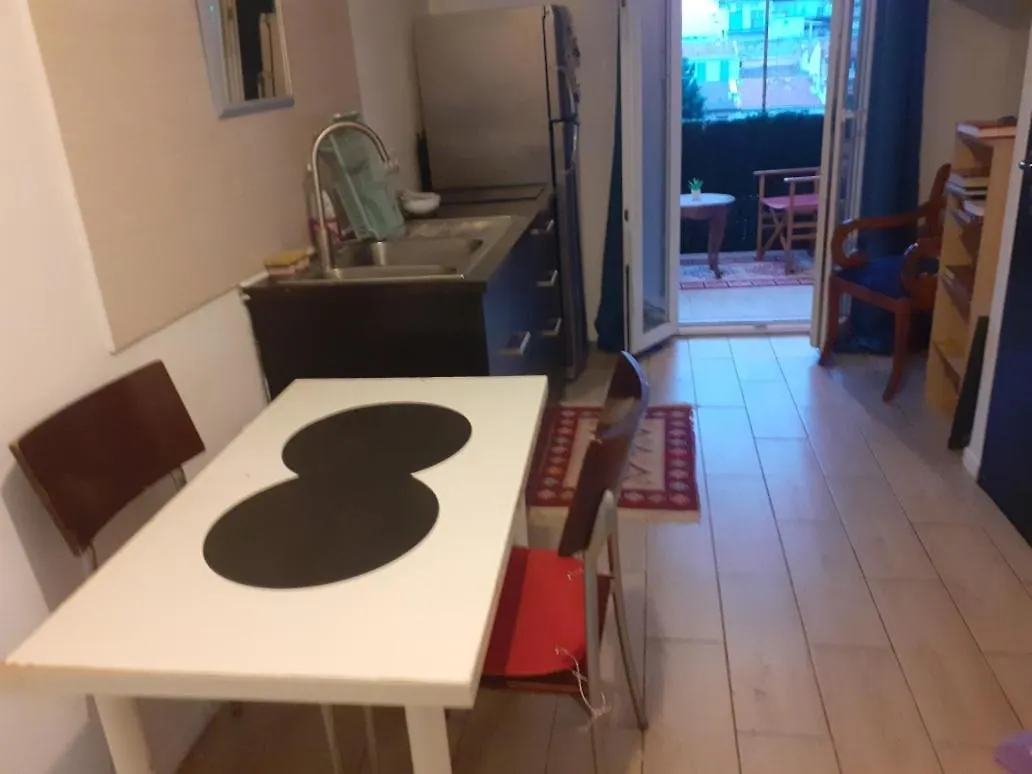 Appartement Calme Avec Terrasse contacts